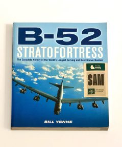 B-52 Stratofortress | Biểu Tượng Không Quân Mỹ Huyền Thoại - Sam Art Books